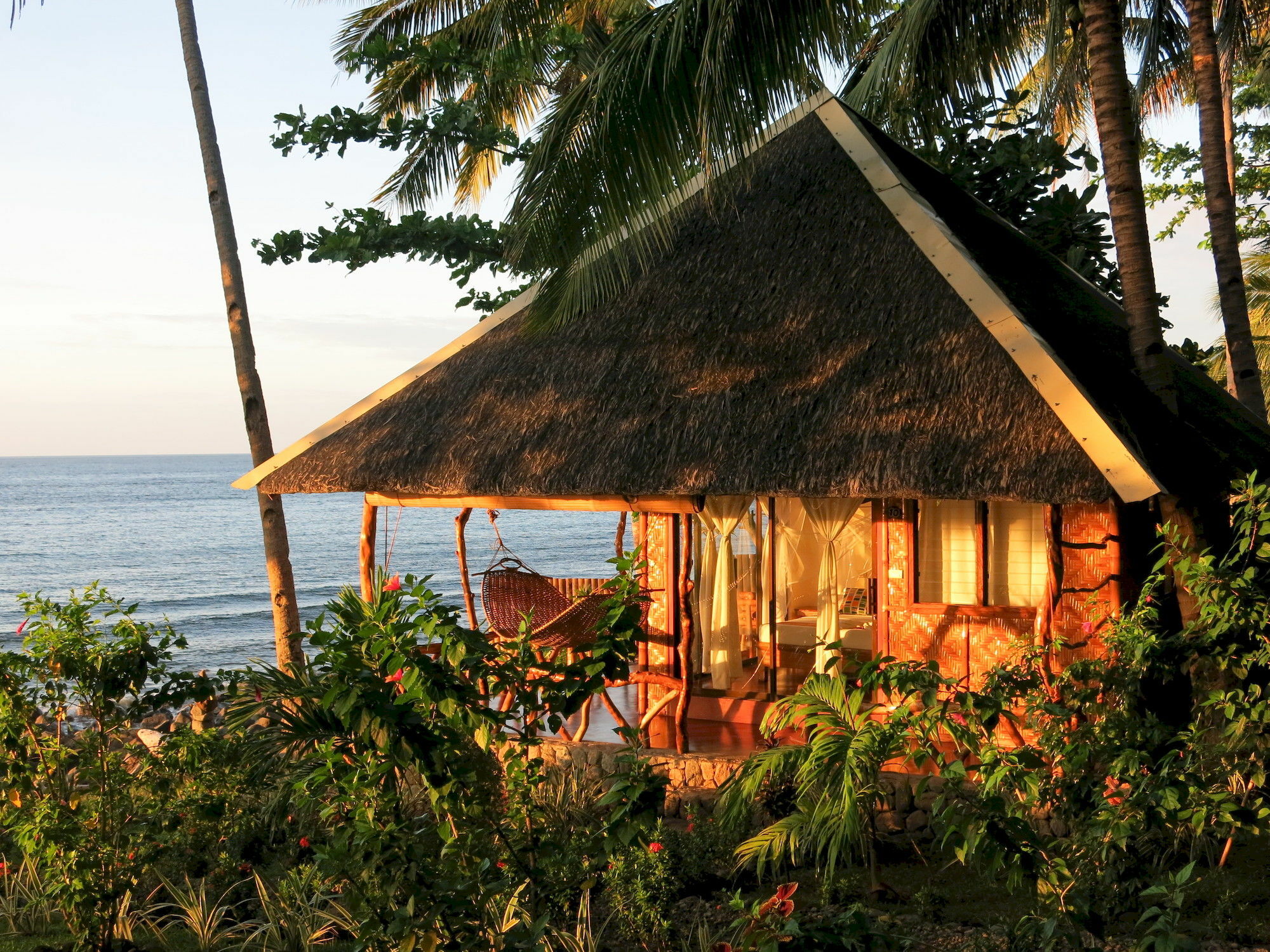 Camiguin Volcan Beach Eco Retreat & Dive Resort Mambajao Ngoại thất bức ảnh
